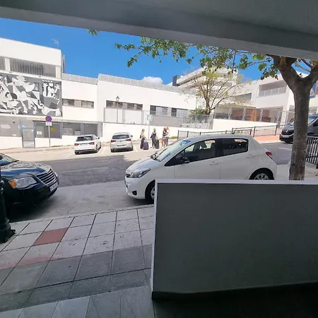 Beautiful New In Apartment *