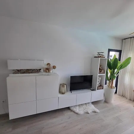Apartment Beautiful New In Estepona
